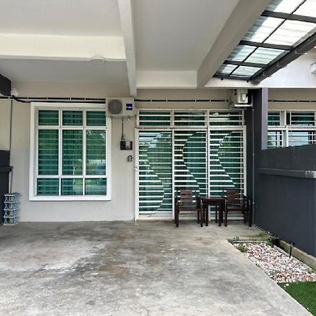 M2H Homestay Kuantan Luaran gambar